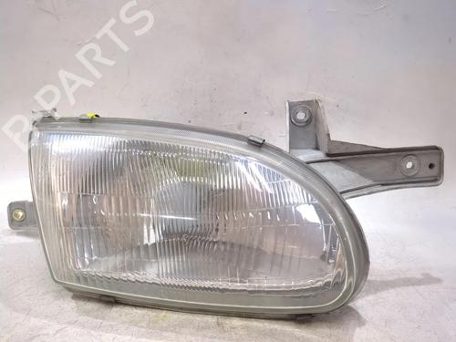 Used Right headlight HYUNDAI ACCENT I (X-3) 1.3 i 12V (84 hp) 28011138