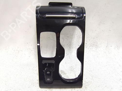 Used Switch Switch VOLVO XC40 (536) D3 (150 hp) 34157779 34157779