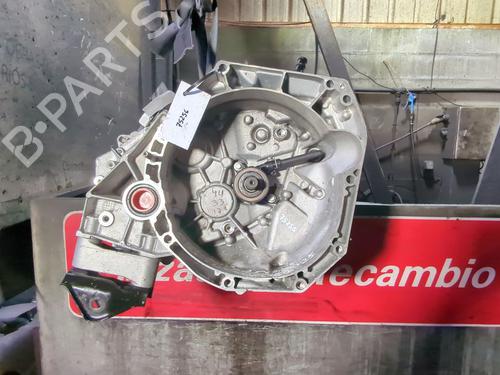 Used Gearbox Gearbox RENAULT CAPTUR II (HF_) TCe 100 (HFMT) (101 hp) 35979404 35979404