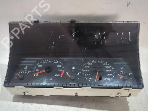 Used Instrument cluster PEUGEOT 405 I (15B) 1.9 Diesel (69 hp) 27311443