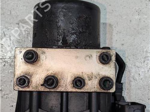 Used ABS pump RENAULT LAGUNA I (B56_, 556_) 2.0 (109 hp) 23924706
