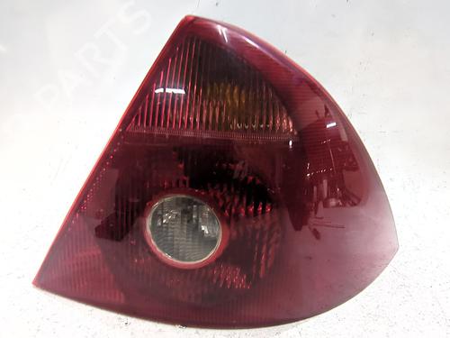 right-taillight-ford-mondeo-iii-b5y-2000-2001-2002-2003-2004-2005-2006-2007-32744951 main image