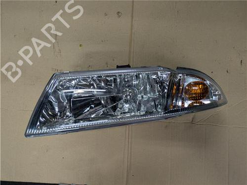 Faro izquierdo MITSUBISHI CARISMA (DA_) 1.6 (DA1A) (103 hp) 23924017
