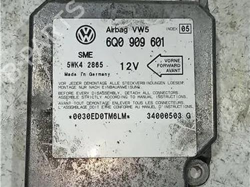 Used ECU airbags VW POLO (6N2) 1.4 (60 hp) 23930563