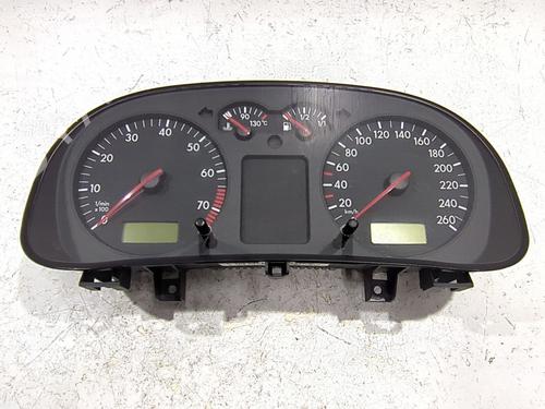 Used Instrument cluster Instrument cluster VW GOLF IV (1J1) 1.6 (100 hp) 32698595 32698595