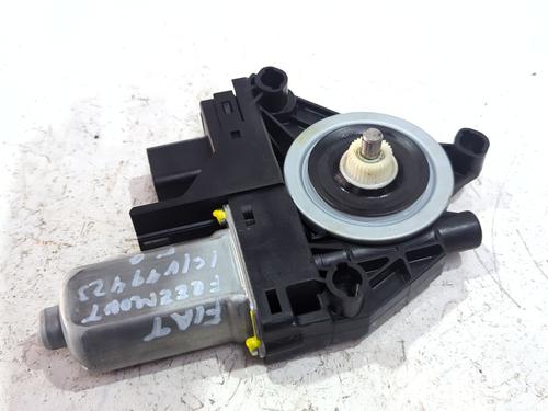 Left front window motor FIAT FREEMONT (345_) 2.0 JTD 4x4 | BP39048745E21 - Image 3