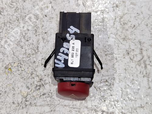 Przełącznik świateł awaryjnych SEAT IBIZA III (6L1) 1.9 SDI | BP30777206I22