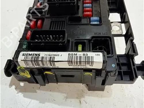 Used Fuse box CITROËN XSARA (N1) 1.9 TD (90 hp) 24967411