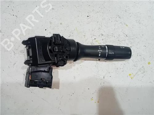 Used Switch TOYOTA AVENSIS Saloon (_T27_) 1.6 VVT-i (ZRT270_, ZRT270R) (132 hp) 23918527