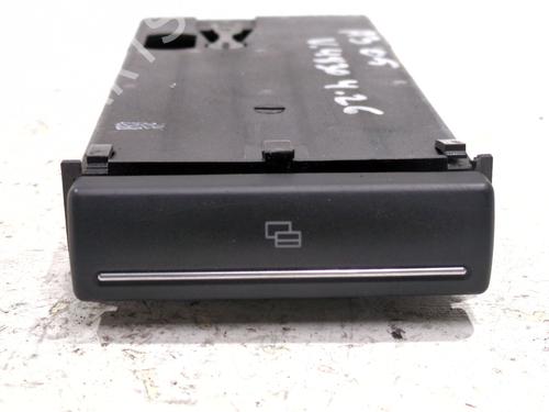 Portabicchieri AUDI A3 (8P1) 2.0 TDI 16V (140 hp) 32009211