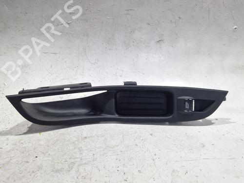 Used Right front window switch FORD FOCUS III 1.0 EcoBoost (125 hp) 32673428