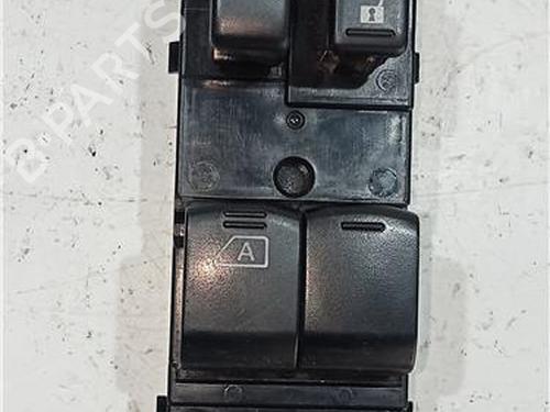 Used Switch NISSAN MICRA IV (K13K, K13KK) 1.2 (80 hp) 23921415