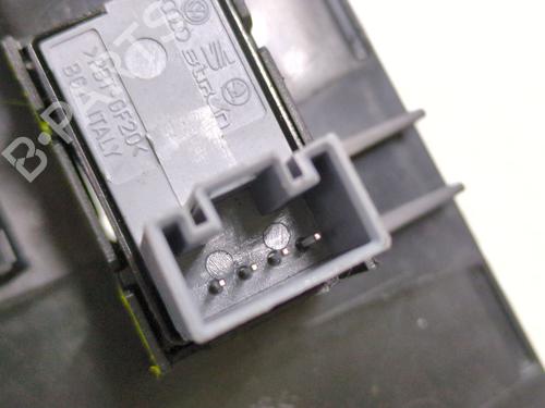 Right front window switch SEAT LEON (1P1) 1.9 TDI | BP32656360I26