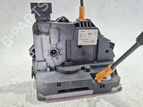 Front right lock OPEL CORSA E (X15) | BP32417047C97