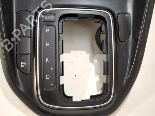 Middle console KIA CARENS IV Van (A4) CRDi | BP27452322I22 