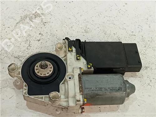 Used Right front window motor SEAT LEON (1M1) 1.9 TDI (110 hp) 23912296