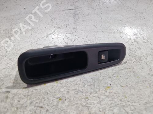 Used Right front window switch Right front window switch PEUGEOT 5008 (0U_, 0E_) 1.6 HDi (112 hp) 34125676 34125676