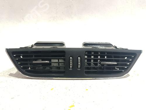 air-vent-mercedes-benz-cls-c219-2004-2005-2006-2007-2008-2009-2010-2011-39647368 main image