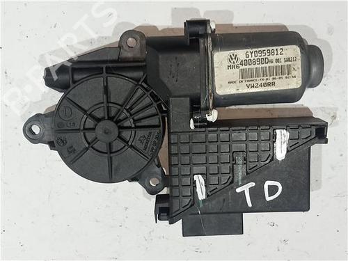 Portierruitmotor rechtsachter VW POLO (9N_, 9A_) 1.9 TDI (101 hp) 23918756