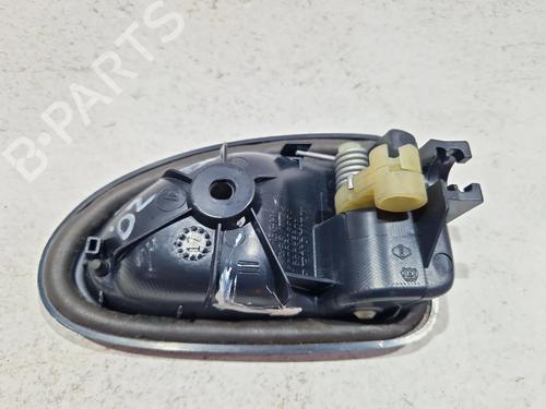 Venstre foran invendig håndtak RENAULT CLIO II (BB_, CB_) 1.9 D (B/CB0E, BB0J) | BP29700406I13 