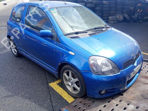 Brugte TOYOTA YARIS (_P1_) 1.5 (NCP13_, NCP13R) 4768814