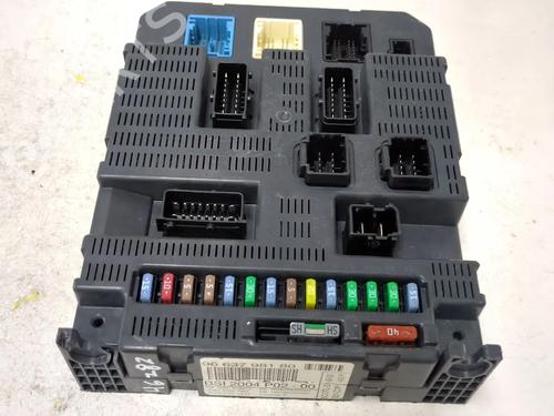Used Fuse box PEUGEOT 308 I (4A_, 4C_) 1.6 HDi (109 hp) 26378318