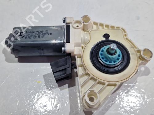 right-front-window-motor-mercedes-benz-a-class-w169-2004-2005-2006-2007-2008-2009-2010-2011-2012-33605655 main image