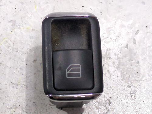 Used Left rear window switch Left rear window switch MERCEDES-BENZ C-CLASS (W204) C 220 CDI (204.008) (170 hp) 34152669 34152669