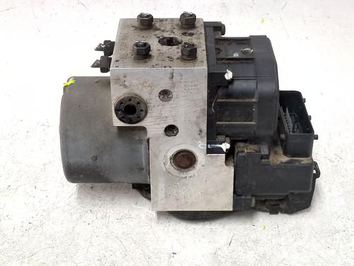 Used ABS pump TOYOTA AVENSIS (_T22_) 2.0 D-4D (CDT220) (116 hp) 26542502