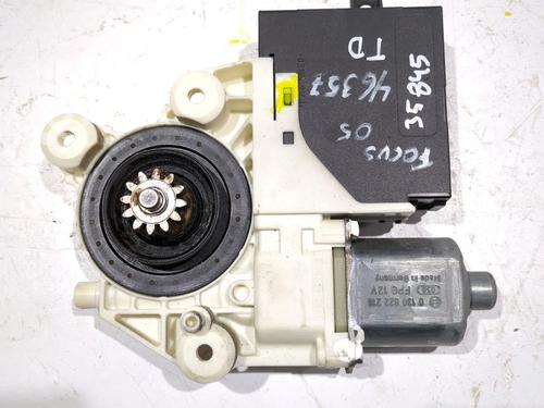 Vindusheismotor høyre bak FORD FOCUS II (DA_, HCP, DP) 2.0 TDCi (136 hp) 23902137