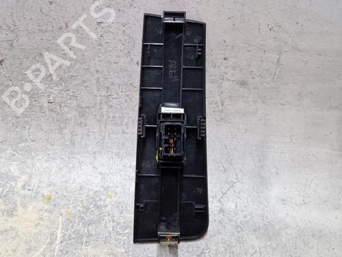 Right front window switch HYUNDAI MATRIX (FC) 1.5 CRDi | BP29886089I26