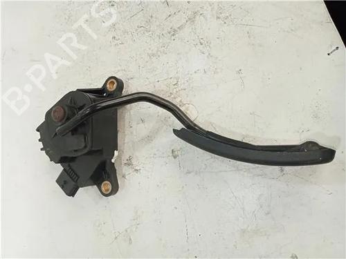 Used Pedal RENAULT MEGANE I Classic (LA0/1_) 1.9 dCi (LA05, LA1F) (102 hp) 23910480