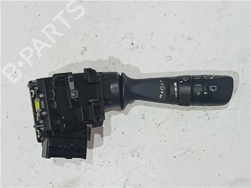 Used Switch TOYOTA AURIS (_E18_) 1.4 D-4D (NDE180_, NDE180R) (90 hp) 23919413