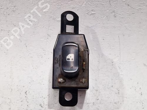 Høyre Foran elrute bryter HYUNDAI LANTRA II (J-2) 1.6 i (90 hp) 30000748