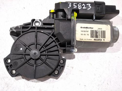 Used Right front window motor KIA CEE'D Hatchback (ED) 1.6 CRDi 115 (115 hp) 23902125