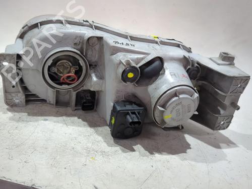 Right headlight HYUNDAI COUPE I (RD) 1.6 16V | BP26920670C29 