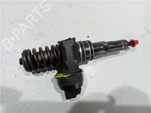 Used Injector VW GOLF IV (1J1) 1.4 16V (75 hp) 23920785