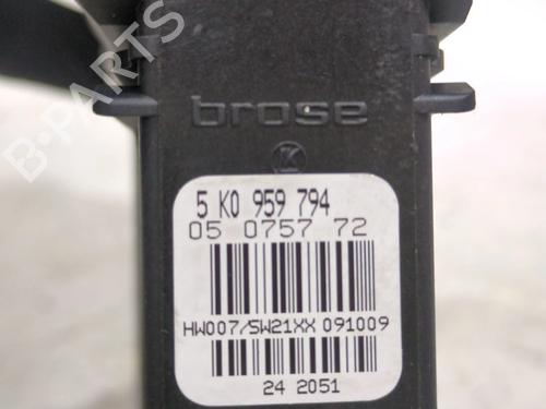 Left rear window motor VW GOLF VI (5K1) 1.6 TDI | BP27859819E23 - Image 4