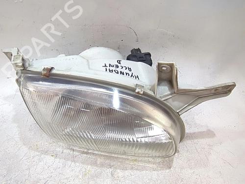 Right headlight HYUNDAI ACCENT I (X-3) 1.5 i 12V | BP27865501C29 