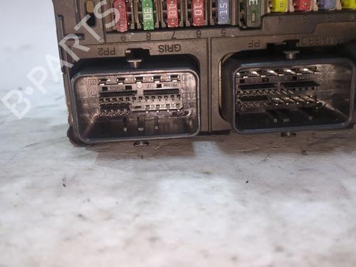 Fuse box PEUGEOT 407 (6D_) 2.0 HDi 135 (6DRHRH, 6DRHRE, 6DRHRG, 6DRHRJ) | BP27867178E1 