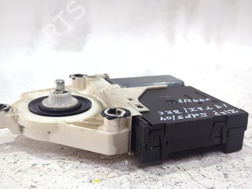Left front window motor VW GOLF V (1K1) 1.9 TDI | BP38992495E21 - Image 3