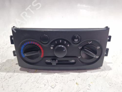 Used Climate control Climate control CHEVROLET AVEO / KALOS Hatchback (T200) 1.2 (72 hp) 35784047 35784047