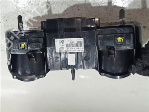 Instrument cluster SEAT LEON (1P1) 2.0 TDI 16V | BP23922843C47 