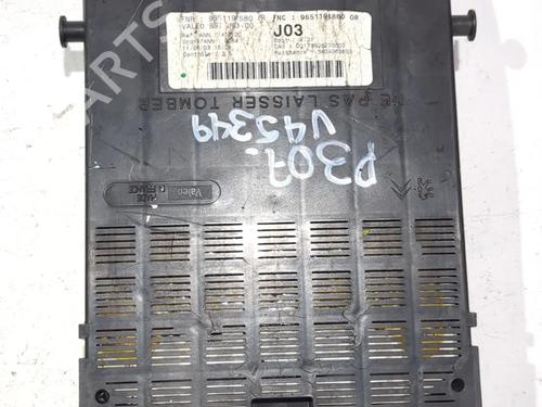 Fuse box PEUGEOT 307 Break (3E) 1.6 HDi 110 | BP23928402E1 
