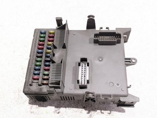 Used Fuse box RENAULT LAGUNA II Grandtour (KG0/1_) 1.9 dCi (KG0G) (120 hp) 31183155