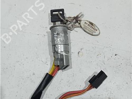 Used Ignition barrel RENAULT TRAFIC Platform/Chassis (T_, P_, V_) 2.1 D RWD (64 hp) 23920307