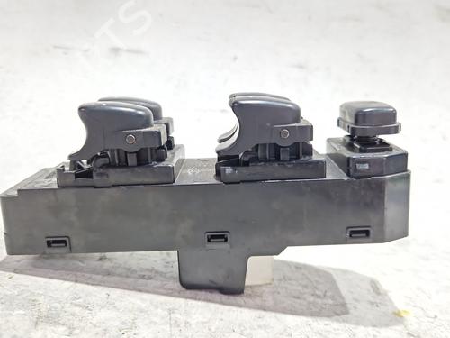 Left front window switch HYUNDAI ACCENT II (LC) 1.5 CRDi | BP29876476I27