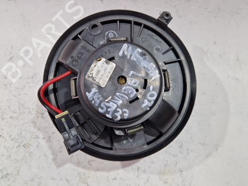 Used Heater blower motor RENAULT LAGUNA II Grandtour (KG0/1_) 1.9 dCi (KG0G) (120 hp) 30192771