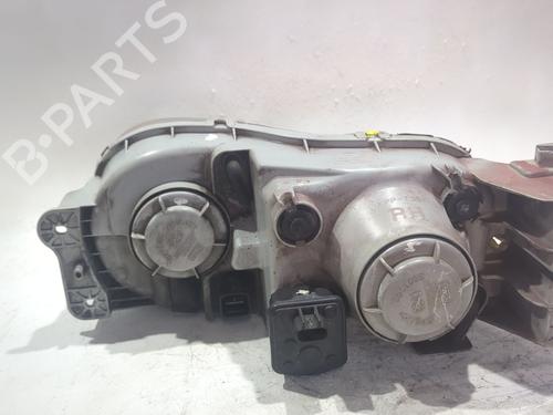 Right headlight HYUNDAI COUPE I (RD) 1.6 16V | BP27452330C29 