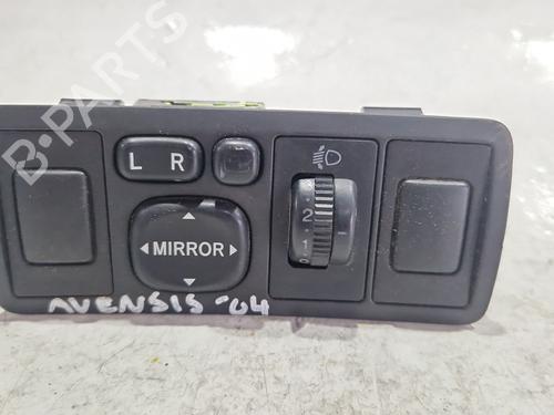 Used Switch Switch TOYOTA AVENSIS (_T25_) 2.0 D-4D (CDT250_, CDT250R) (116 hp) 33618081 33618081